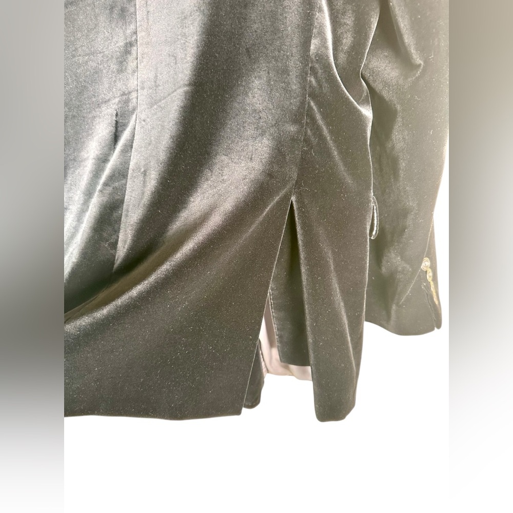 Armani Collezioni Men’s Black Velvet Blazer - Picture 8 of 15